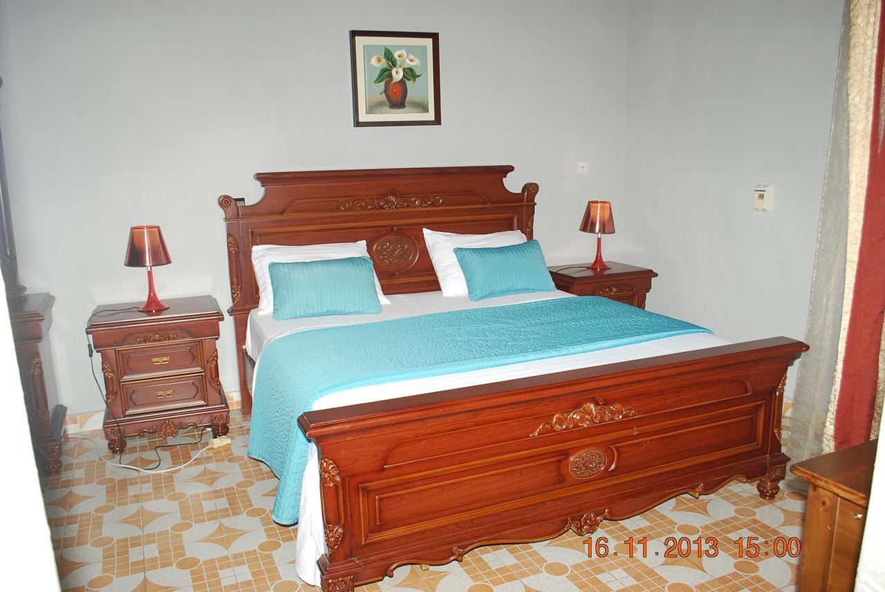 Hotel Vivi Palace Matadi Eksteriør bilde