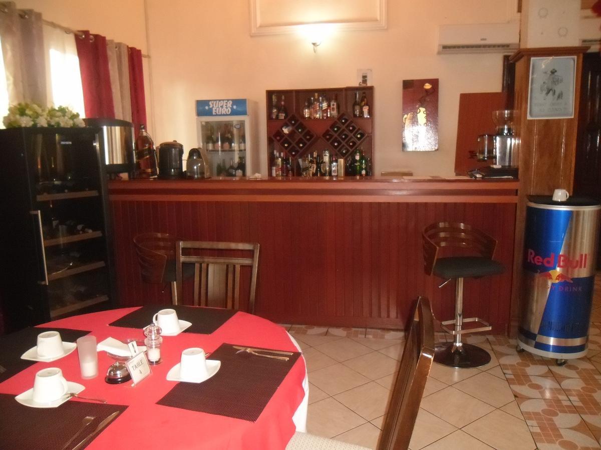 Hotel Vivi Palace Matadi Eksteriør bilde