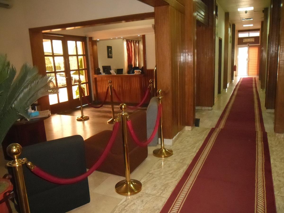 Hotel Vivi Palace Matadi Eksteriør bilde