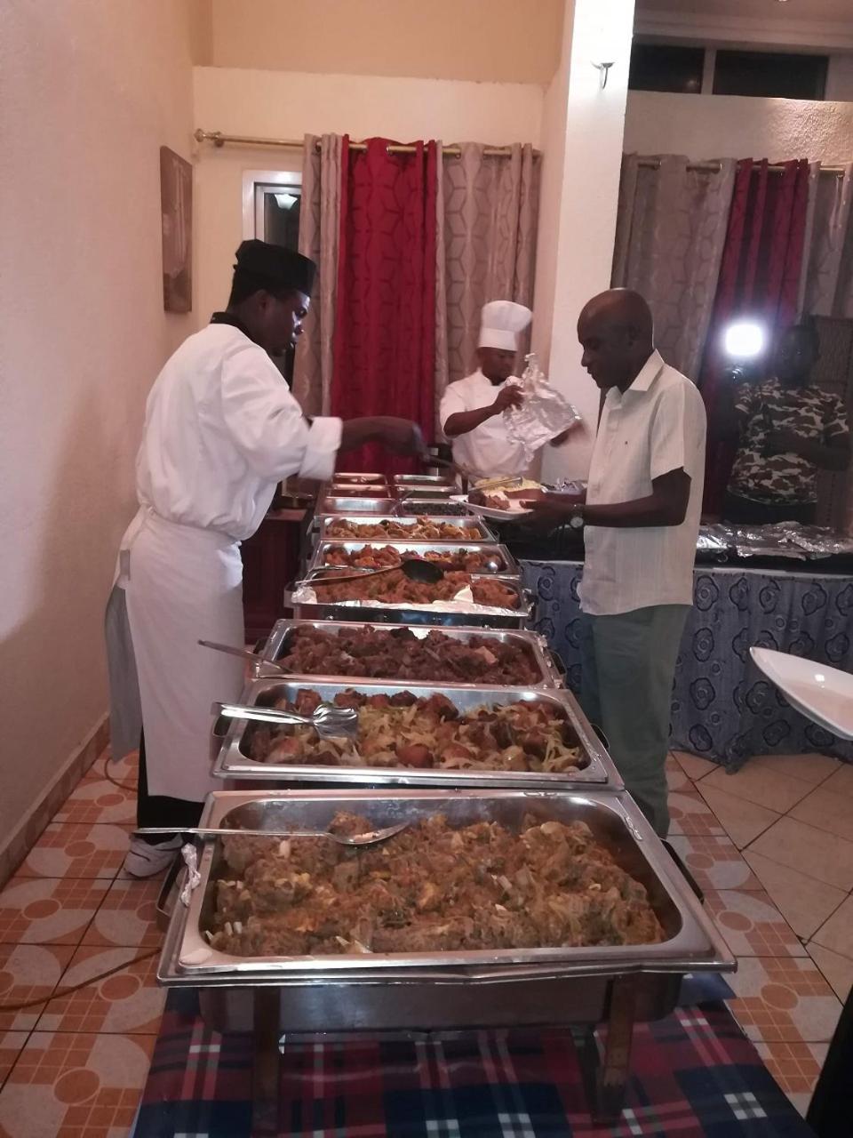 Hotel Vivi Palace Matadi Eksteriør bilde
