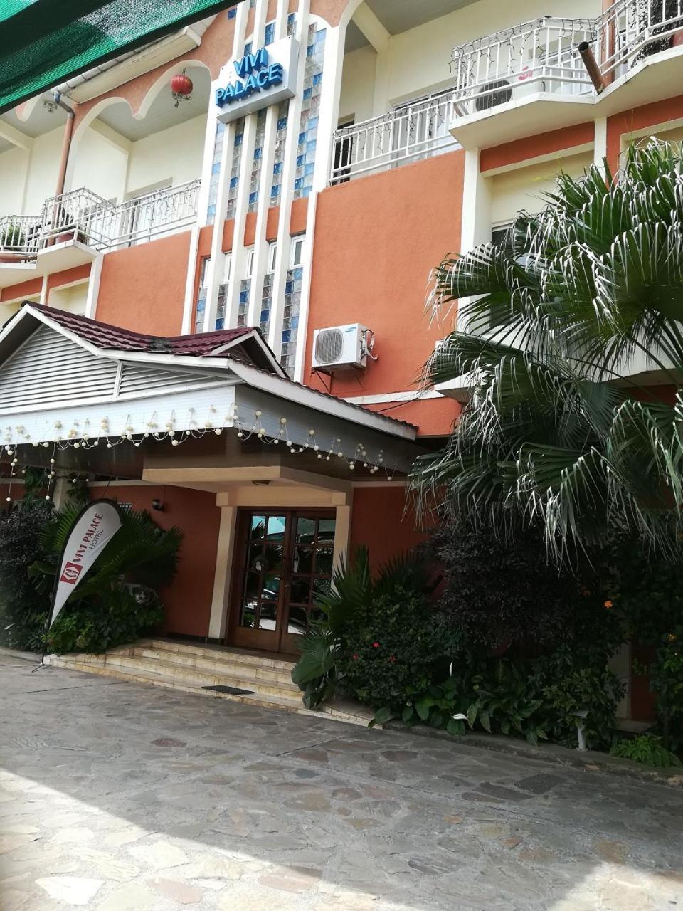 Hotel Vivi Palace Matadi Eksteriør bilde